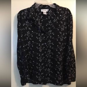 Cathy Daniels Thick Long Sleeve Button Down Top 🌼